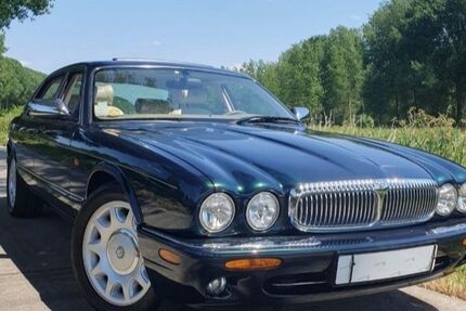 Jaguar Daimler 84.000 km 38.500 &euro; Köln 50999