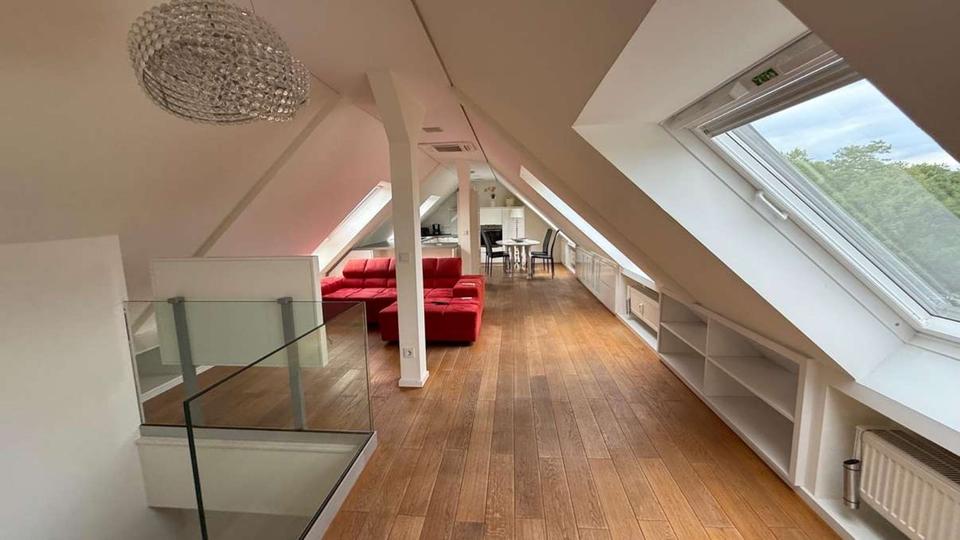 Dachgeschoßwohnung Essen Stadtbezirk II - 1 Zimmer, 72 m&sup2;, 1.250&euro; | Angebot:25148843