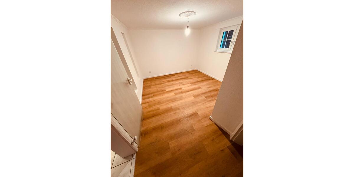 Etagenwohnung Bergisch Gladbach Paffrath - 2 Zimmer, 62 m&sup2;, 196.000&euro; | Angebot:24848101