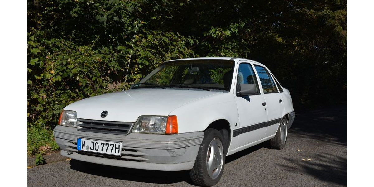 Opel Kadett 95.500 km 1.100 € Wuppertal 42119