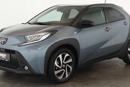 Toyota Aygo (X) 53.800 km 14.884 &euro; Neuss 41460