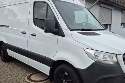 Mercedes-Benz Sprinter 159.000 km 22.999 € Düsseldorf 40591