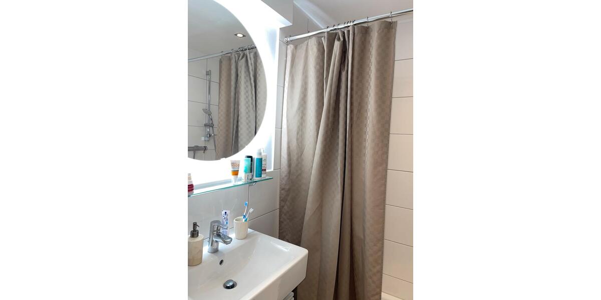 Etagenwohnung Düsseldorf Stadtmitte - 2 Zimmer, 52 m&sup2;, 1.350&euro; | Angebot:24363858