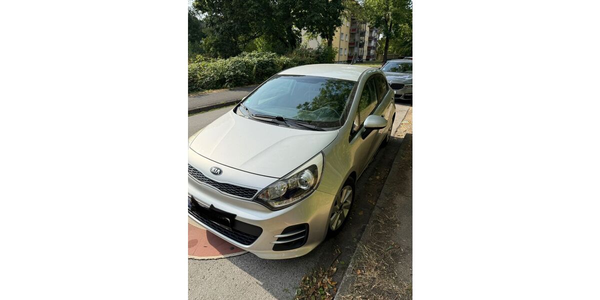 Kia Rio 95.188 km 7.100 &euro; Köln 51061