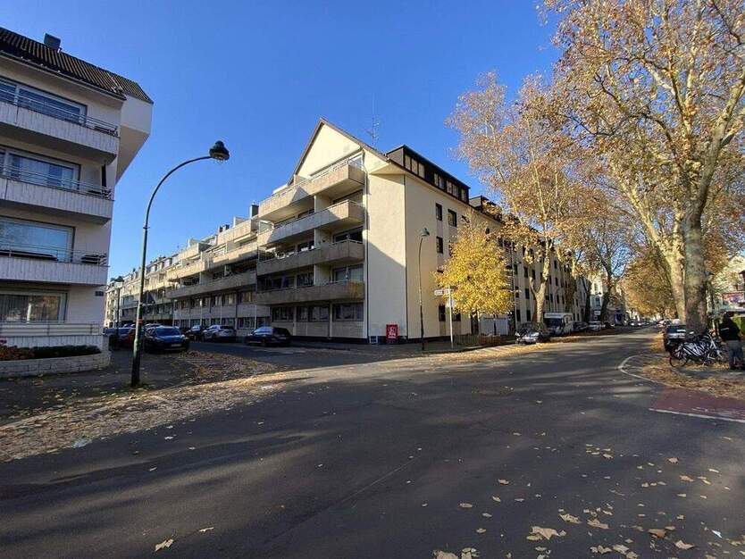 Erdgeschosswohnung in Düsseldorf-Wersten mit Tiefgaragenstellplatz & Garten mit Spielplatz 3 zimmer