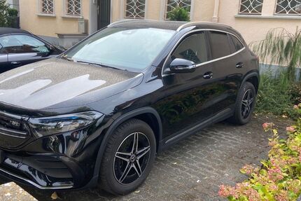 Mercedes EQA