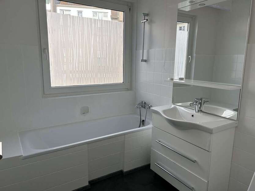 Wohnung zum Mieten in Wuppertal 490 € 74 m²