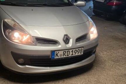 Renault Clio 183.213 km 2.400 &euro; Köln 51107