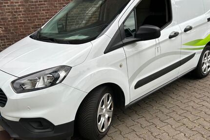 Ford Transit 106.992 km 7.999 &euro; Köln 51069