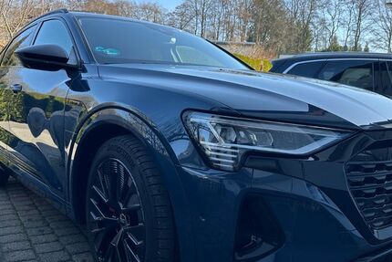 Audi Q8 e-tron 19.900 km 51.900 &euro; Burscheid 51399