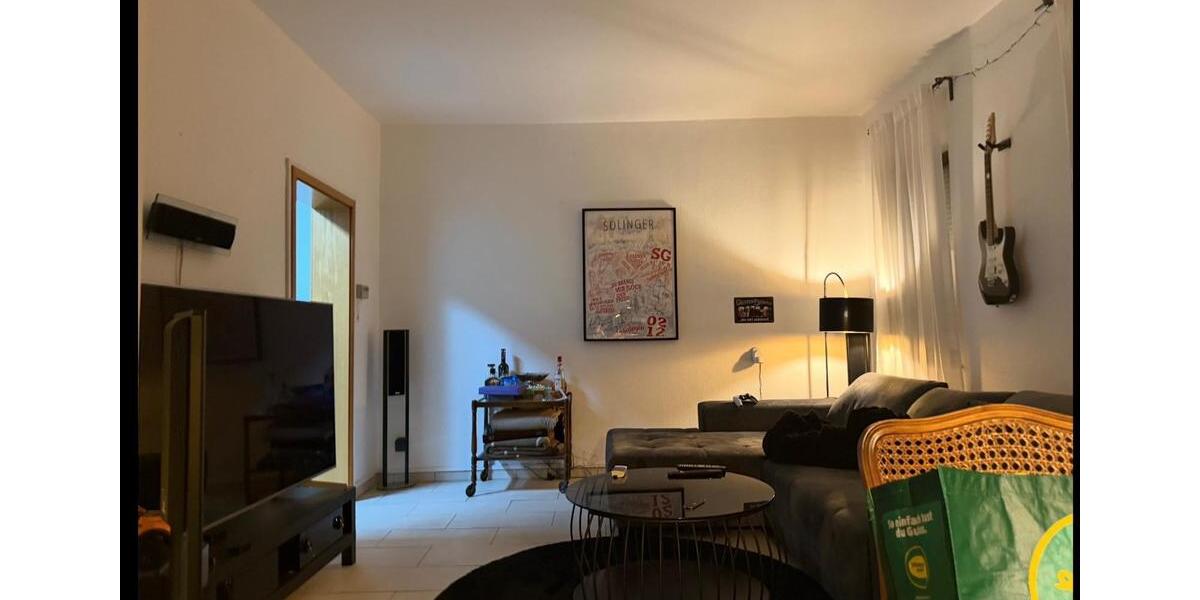 Etagenwohnung Solingen Wald - 3 Zimmer, 80 m&sup2;, 1.150&euro; | Angebot:24671268