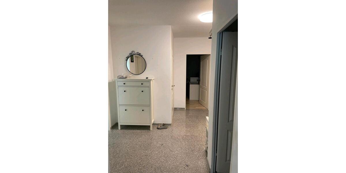 Etagenwohnung Neuss Erfttal - 4 Zimmer, 92 m&sup2;, 1.590&euro; | Angebot:27546712