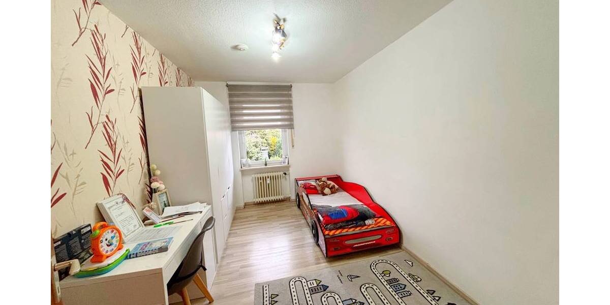 Etagenwohnung Leverkusen Rheindorf - 4 Zimmer, 101 m&sup2;, 268.000&euro; | Angebot:23941913