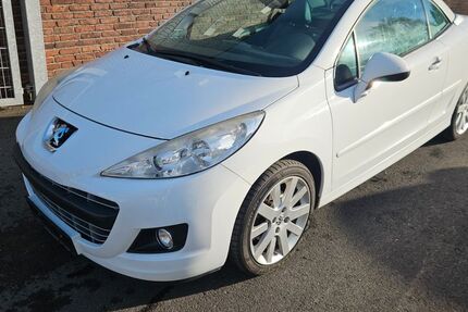 Peugeot 207 153.122 km 3.999 € Gevelsberg 58285