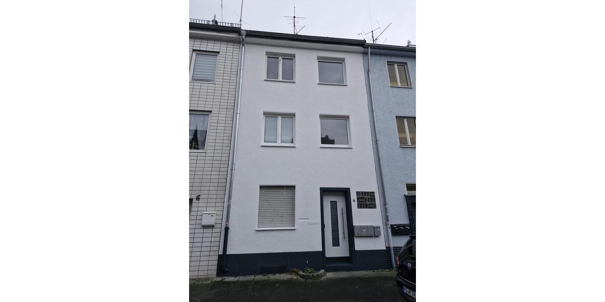 Dachgeschoßwohnung Köln Mülheim - 2 Zimmer, 27 m&sup2;, 650&euro; | Angebot:25925620