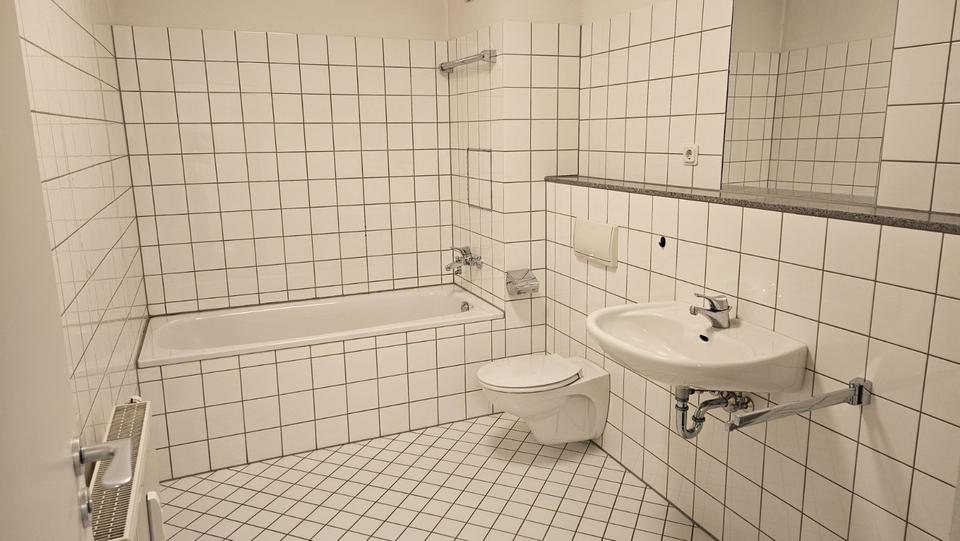 Etagenwohnung Bergisch Gladbach Frankenforst - 3.5 Zimmer, 96 m&sup2;, 359.000&euro; | Angebot:23617541