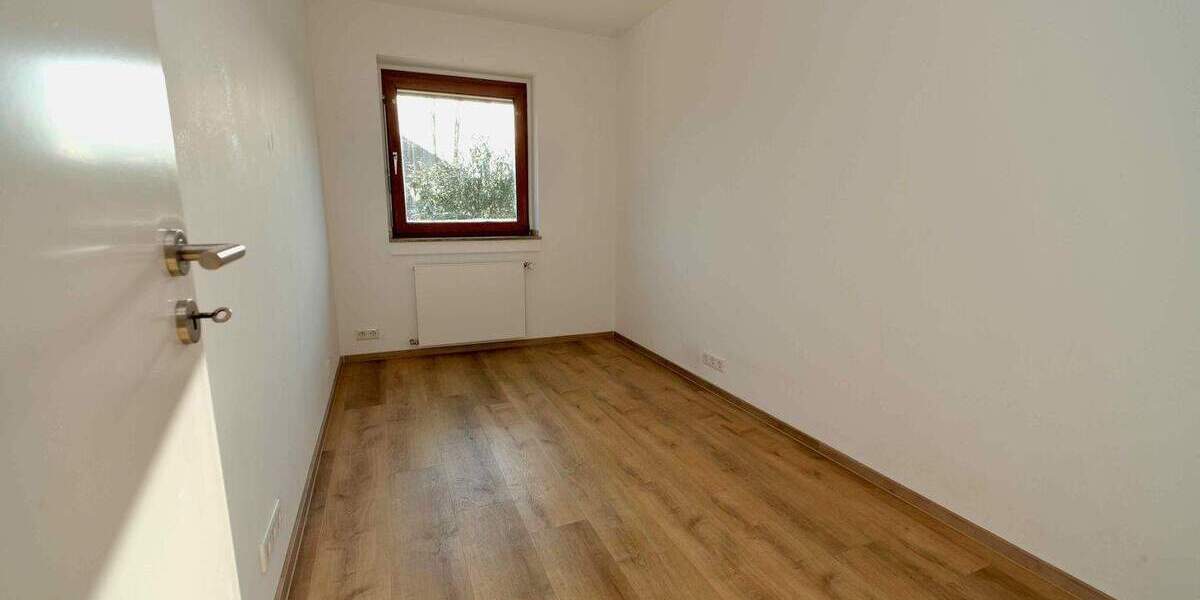 Reihenmittelhaus Neuss Weckhoven - 5 Zimmer, 120 m&sup2;, 449.000&euro; | Angebot:24312468