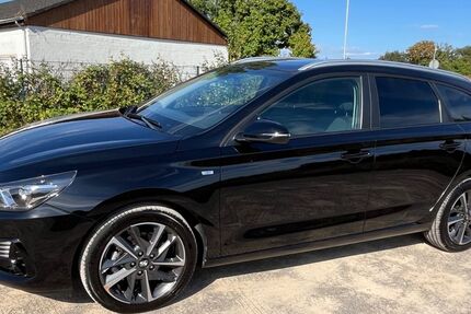 Hyundai i30 62.000 km 17.700 &euro; Hilden 40724