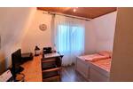 Freistehendes Ein-Zweifamilienhaus mit 9 Zimmern, 3 Bädern und ri