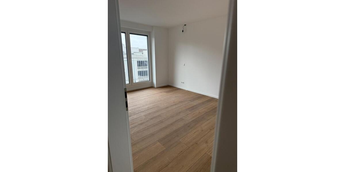 Etagenwohnung Düsseldorf Stadtmitte - 4 Zimmer, 106 m&sup2;, 1.960&euro; | Angebot:24857722