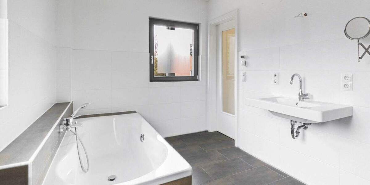 Einfamilienhaus Leverkusen Quettingen - 8 Zimmer, 285 m&sup2;, 989.000&euro; | Angebot:25900055