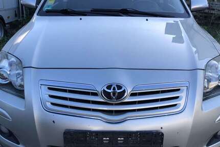 Toyota Avensis 211.000 km 3.650 &euro; Köln 51063