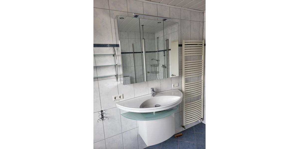 Maisonettenwohnung Overath - 4 Zimmer, 150 m&sup2;, 1.250&euro; | Angebot:25921642