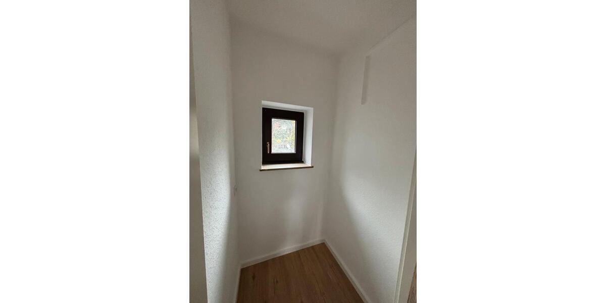 Etagenwohnung Pulheim - 1 Zimmer, 34 m&sup2;, 350&euro; | Angebot:24830809