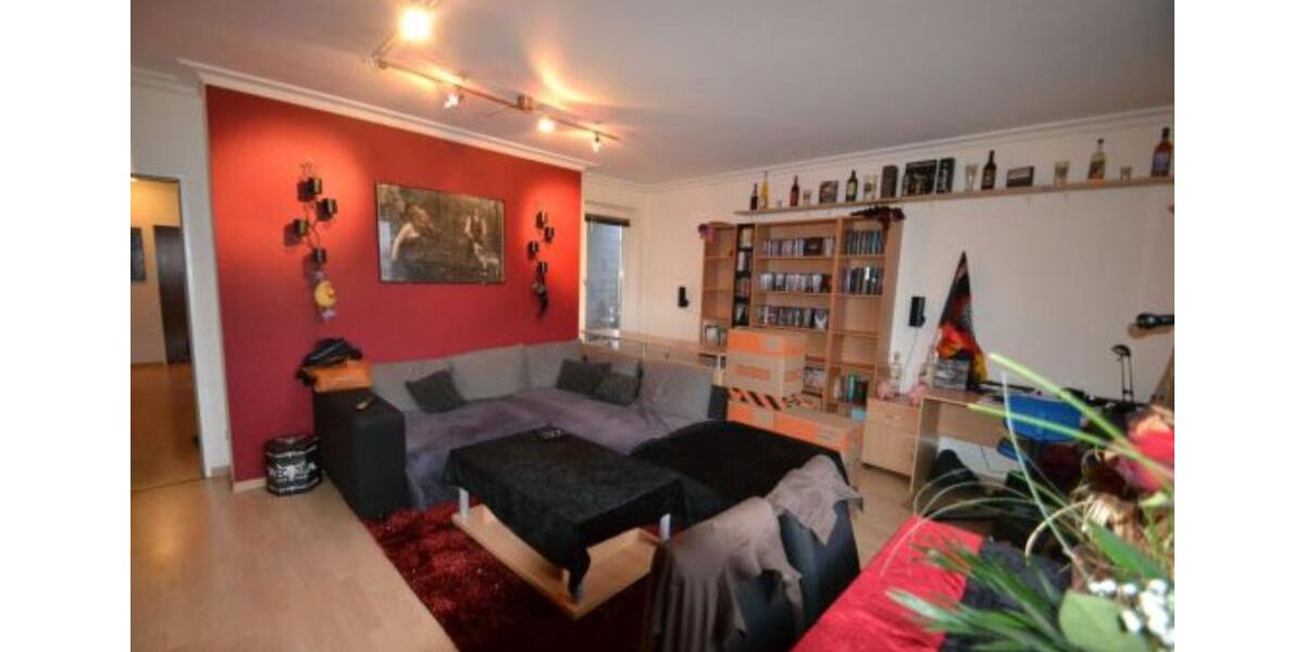 Dachgeschoßwohnung Hilden - 2 Zimmer, 65 m&sup2;, 590&euro; | Angebot:24831846