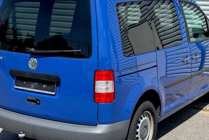 VW Caddy 147.127 km 4.990 &euro; Solingen 42719