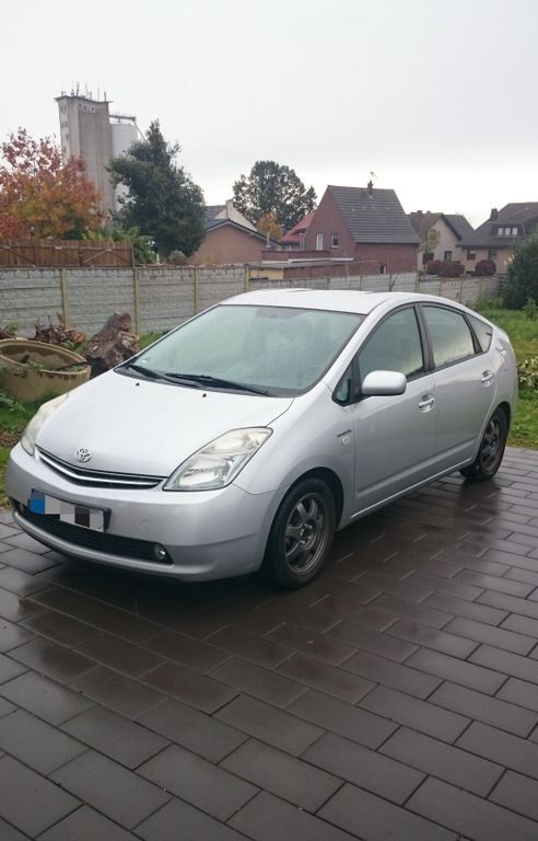 Toyota Prius 250.700 km 5.550 € Meerbusch 40677