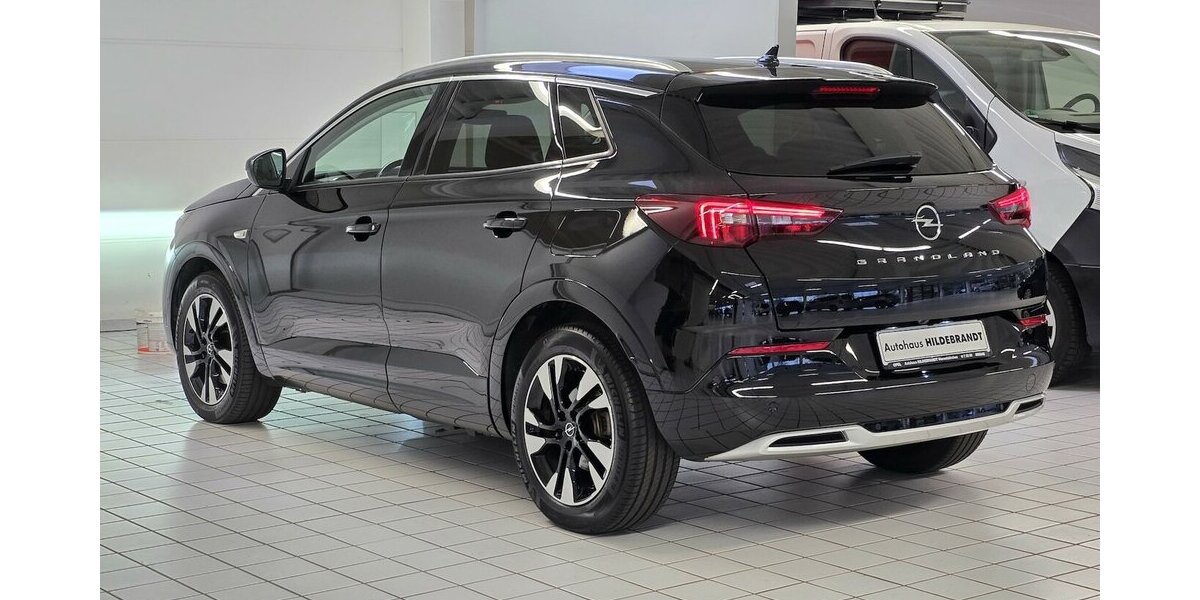 Opel Grandland Ultimate Plug-in-Hybrid Matrix|360° 36.851 km 25.950 € Wermelskirchen 42929