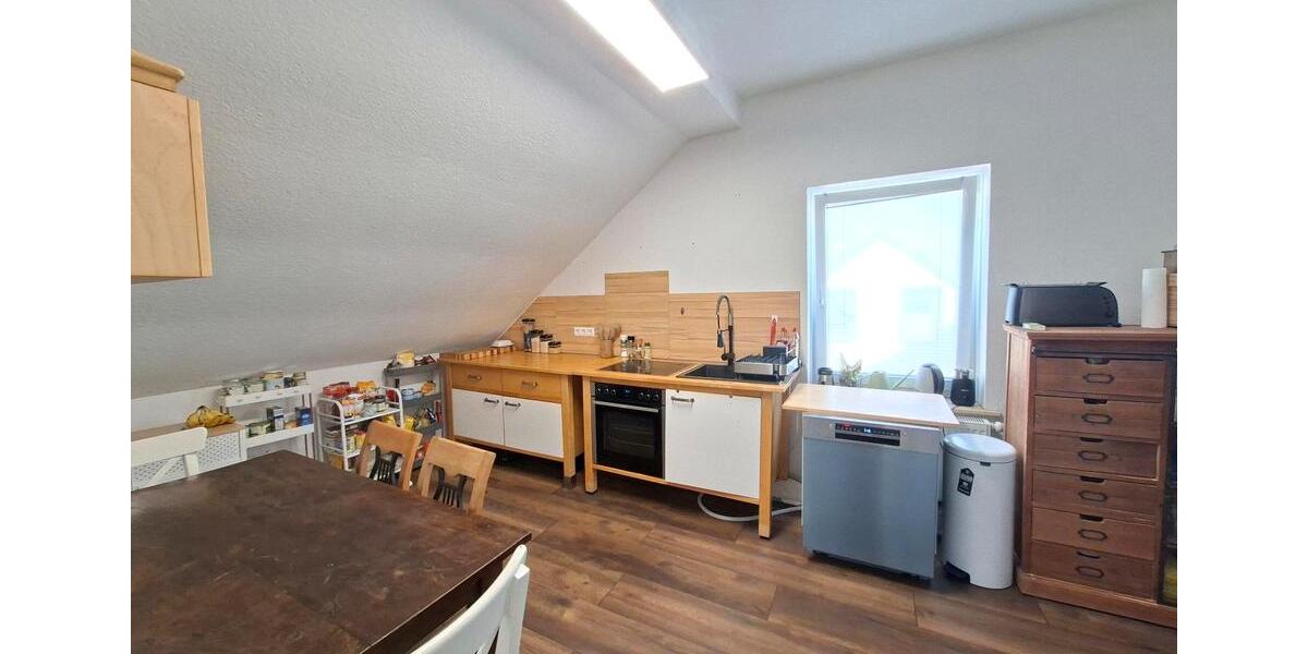 Etagenwohnung Solingen Aufderhöhe - 4 Zimmer, 85 m&sup2;, 870&euro; | Angebot:27626431