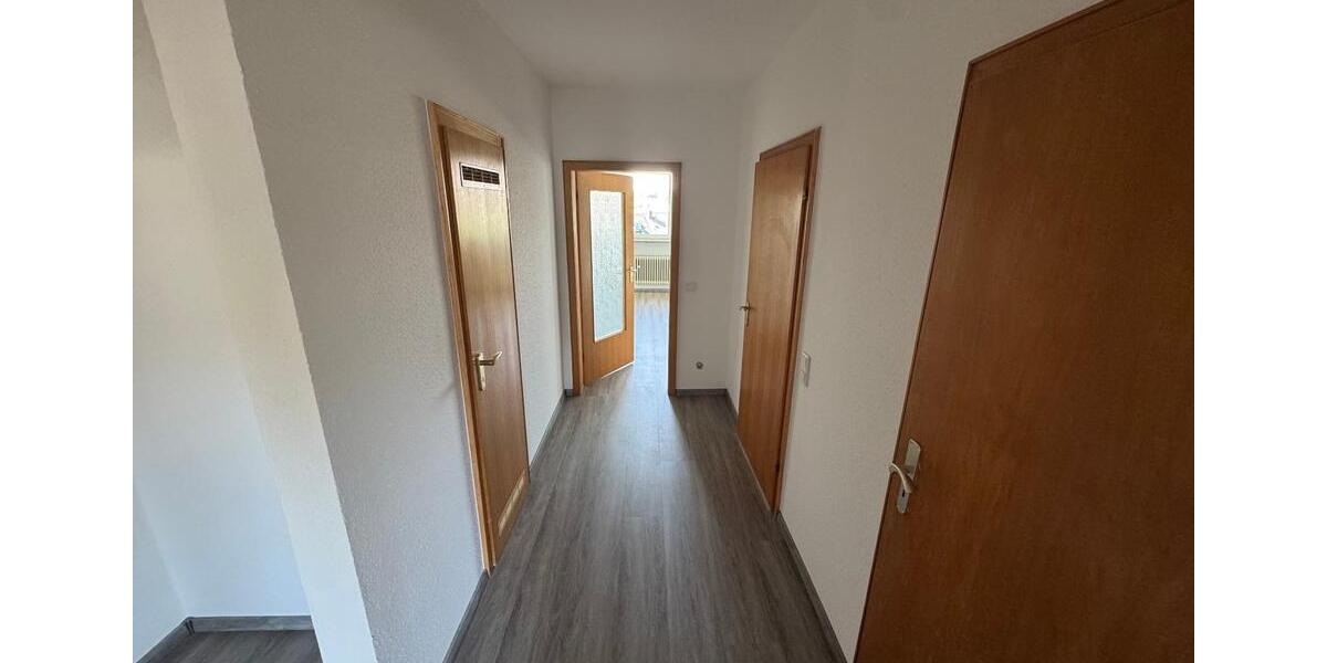 Einfamilienhaus Wuppertal Dönberg - 10 Zimmer, 304 m&sup2;, 3.100&euro; | Angebot:24477426
