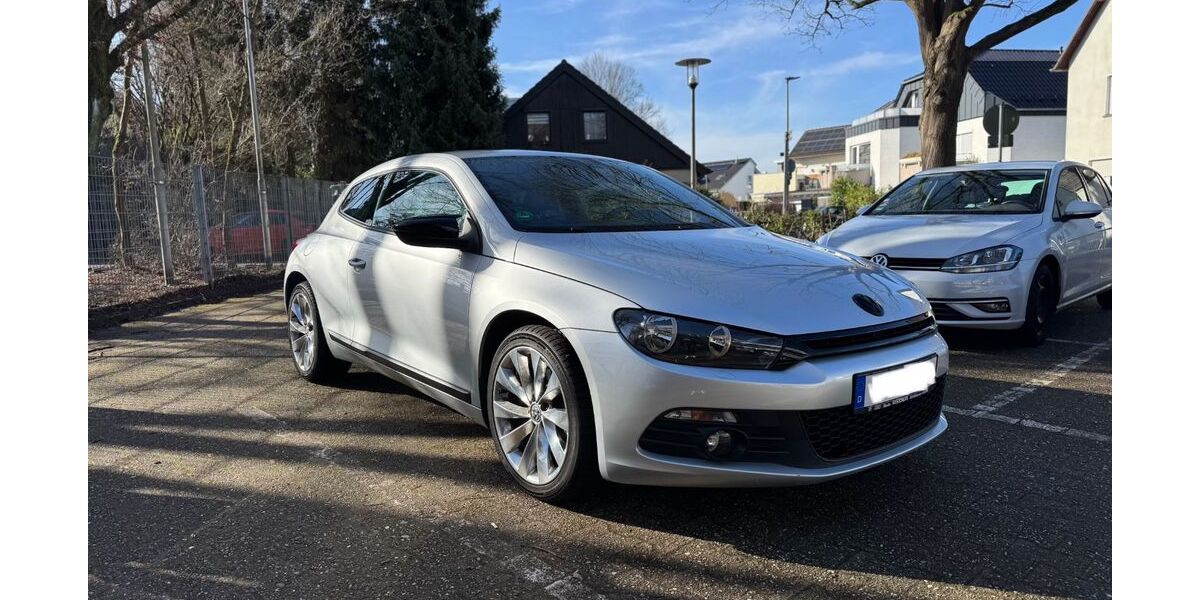 VW Scirocco 114.565 km 8.000 &euro; Bergisch Gladbach 51467