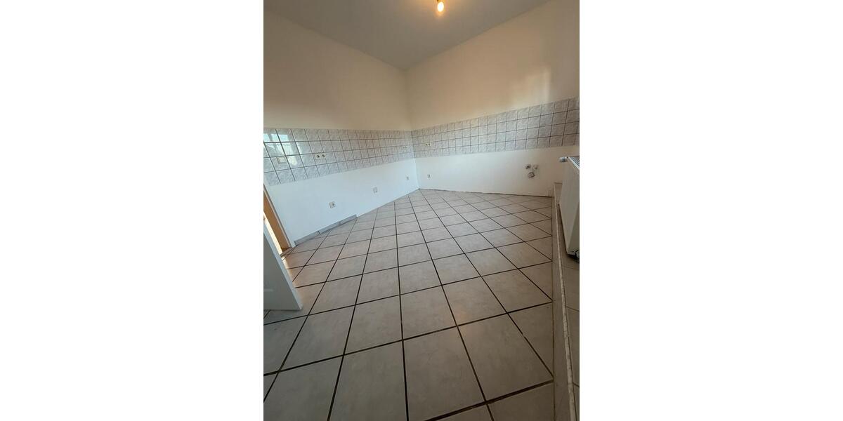 Dachgeschoßwohnung Remscheid Lüttringhausen - 2 Zimmer, 63 m&sup2;, 500&euro; | Angebot:25635993