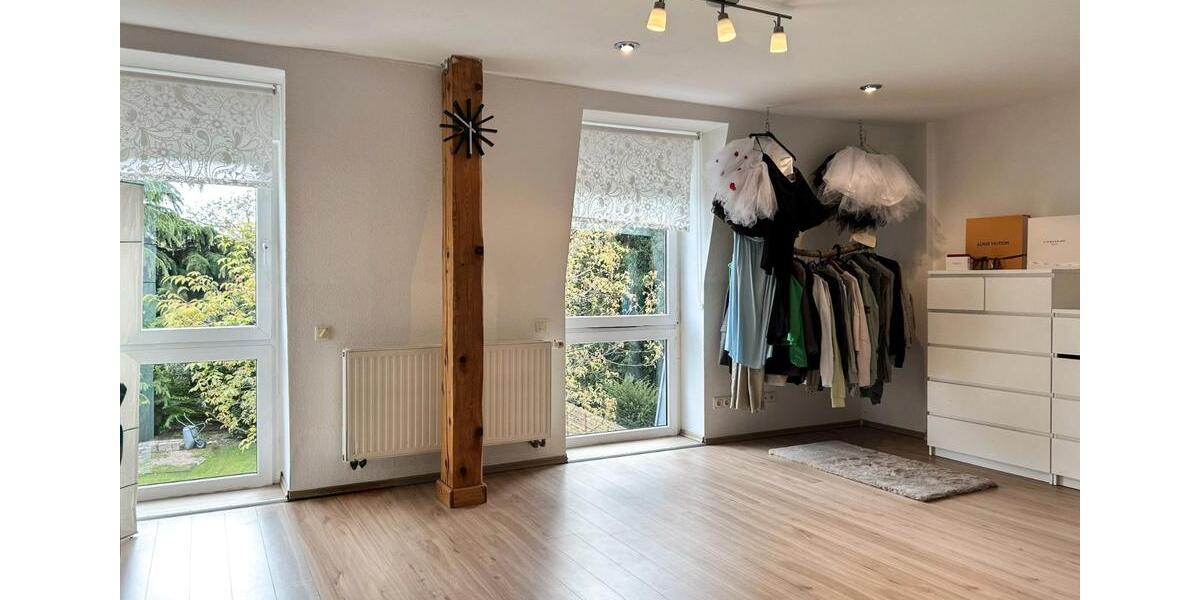 Einfamilienhaus Langenfeld (Rheinland) - 6 Zimmer, 212 m&sup2;, 693.000&euro; | Angebot:26682938