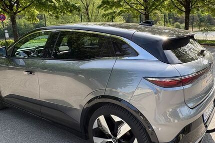 Renault Megane E-TECH 39.651 km 25.300 &euro; Remscheid 42853