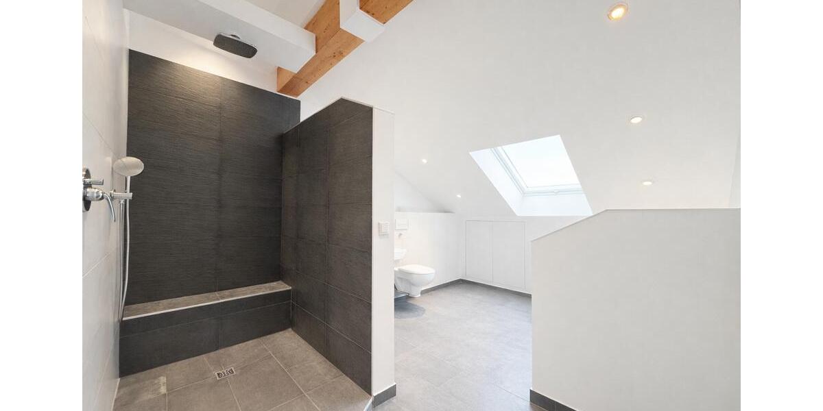 Dachgeschoßwohnung Pulheim - 3 Zimmer, 110 m&sup2;, 1.500&euro; | Angebot:24864409