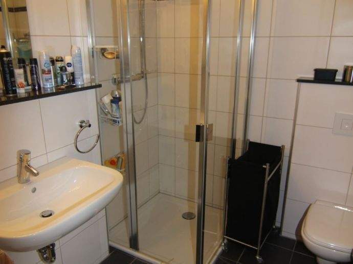 Etagenwohnung Düsseldorf Flingern Süd - 4 Zimmer, 100 m&sup2;, 1.500&euro; | Angebot:24794323
