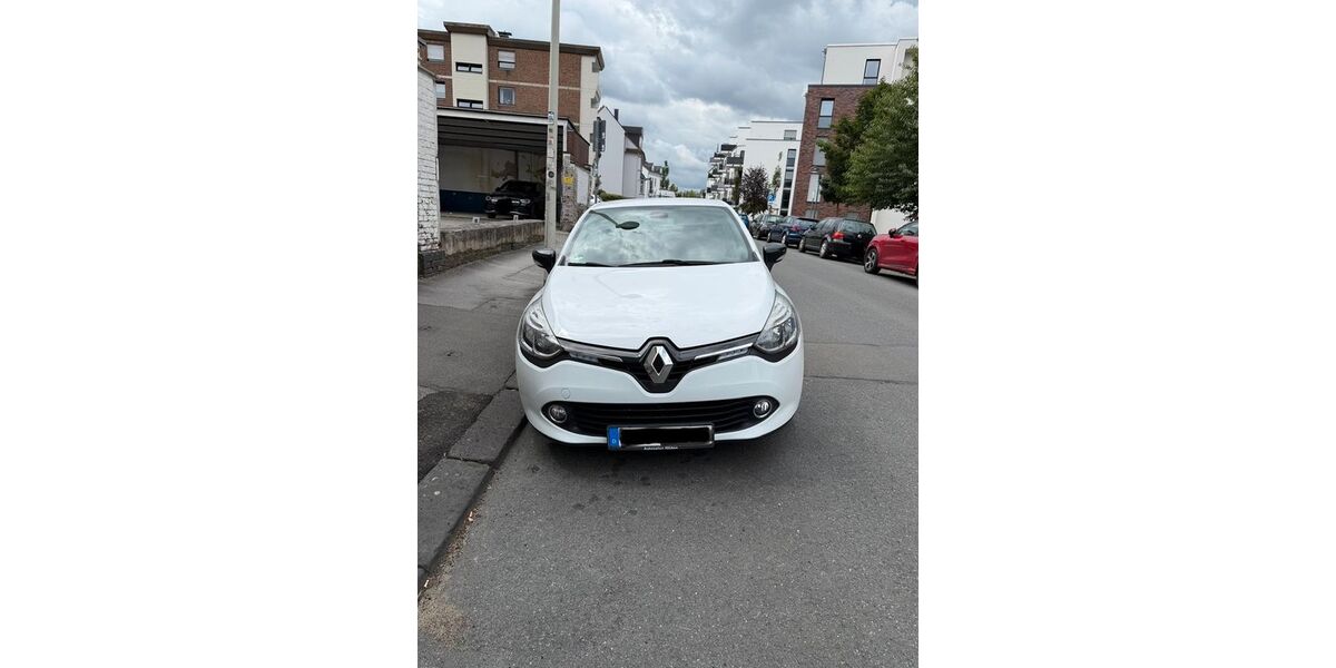 Renault Clio 88.500 km 6.500 &euro; Solingen 42697