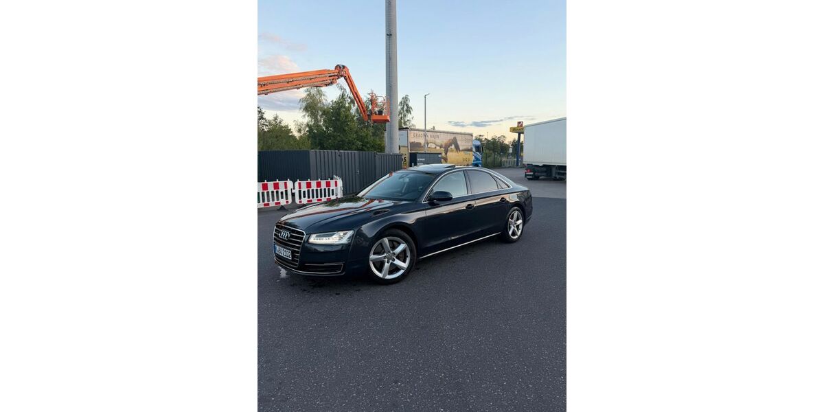Audi A8 320.000 km 14.500 &euro; Kerpen 50169