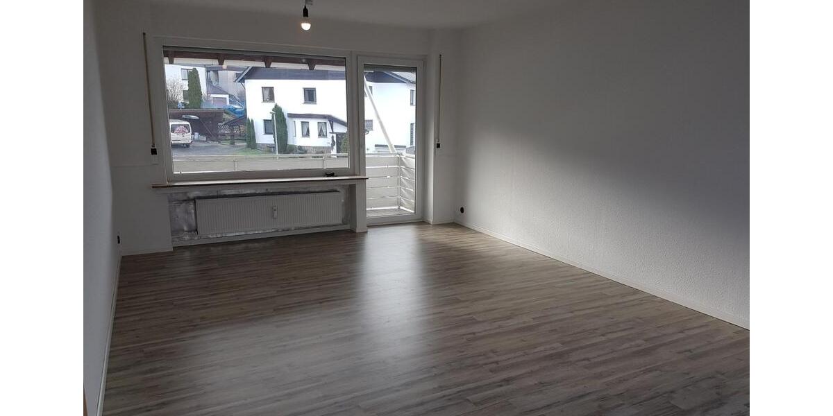Dachgeschoßwohnung Sprockhövel - 3 Zimmer, 78 m&sup2;, 684&euro; | Angebot:24732372