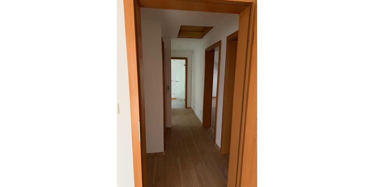 Dachgeschoßwohnung Haan - 3 Zimmer, 65 m&sup2;, 950&euro; | Angebot:25961182