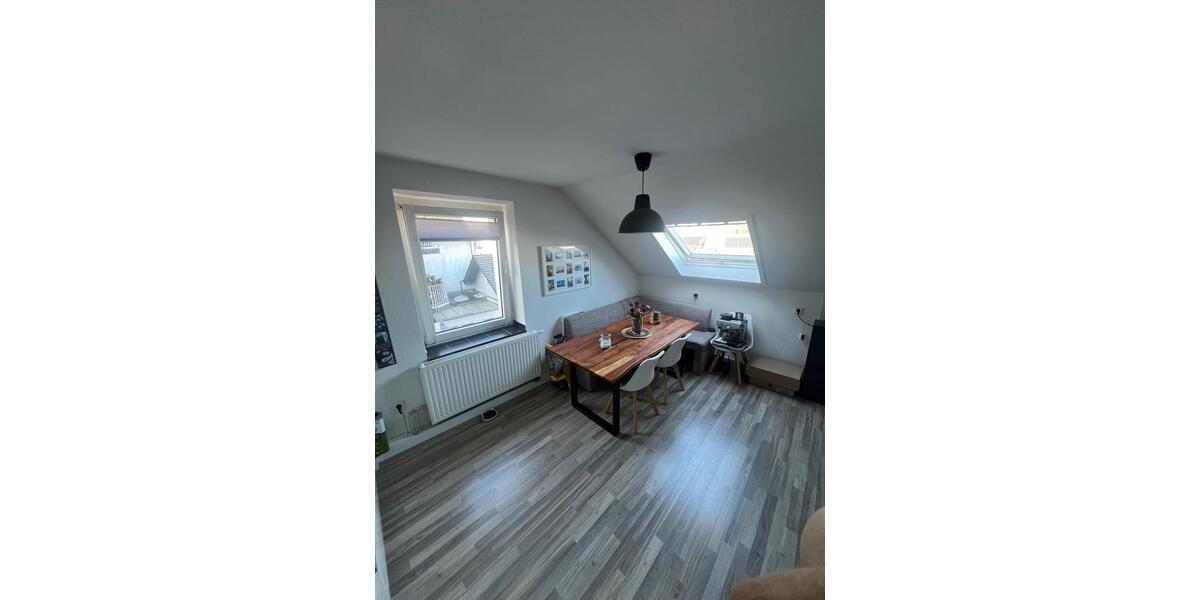 Dachgeschoßwohnung Mülheim an der Ruhr Menden-Holthausen - 2.5 Zimmer, 60 m&sup2;, 510&euro; | Angebot:24839165