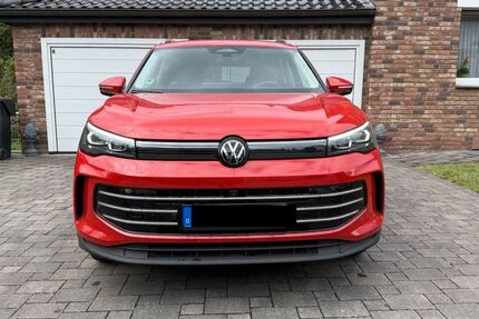 VW Tiguan 16.500 km 25.700 &euro; Solingen 42651