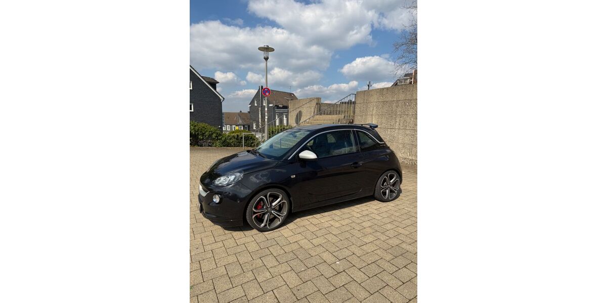 Opel Adam 93.000 km 9.490 &euro; Wermelskirchen 42929