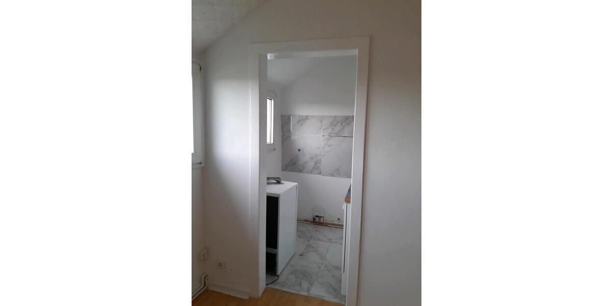 Dachgeschoßwohnung Remscheid Remscheid-Süd - 2 Zimmer, 98 m&sup2;, 1.000&euro; | Angebot:25709780