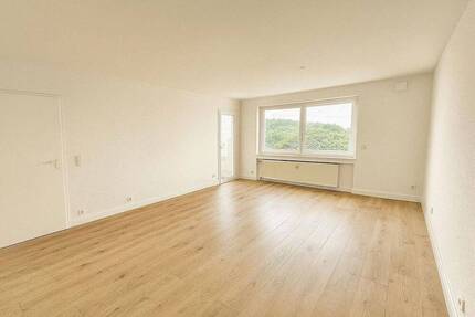 Helle 2-Zimmerwohnung mit Loggia und Grünblick - barrierearm und ruhig