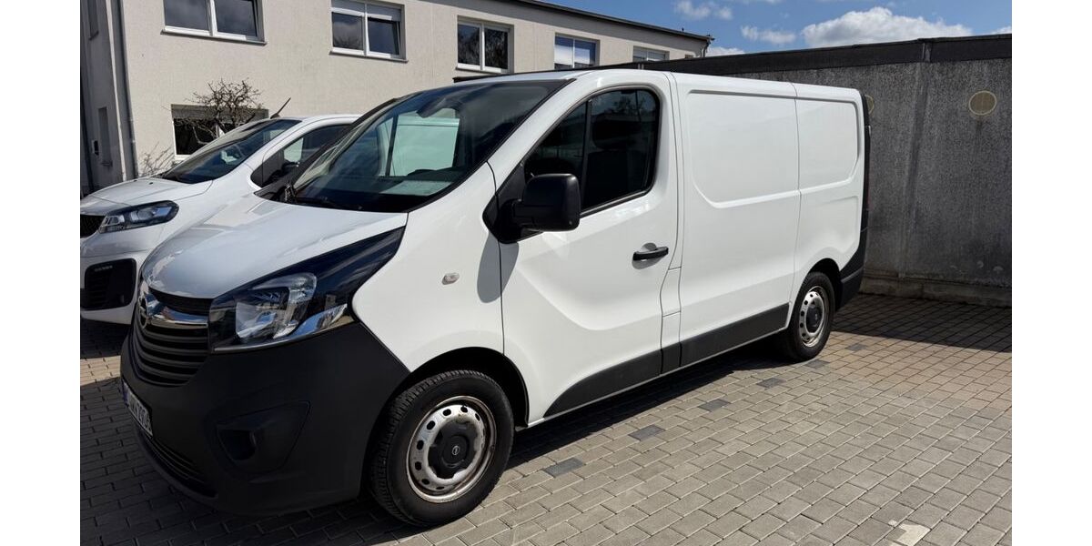 Opel Vivaro 104.924 km 10.500 &euro; Hilden 40721